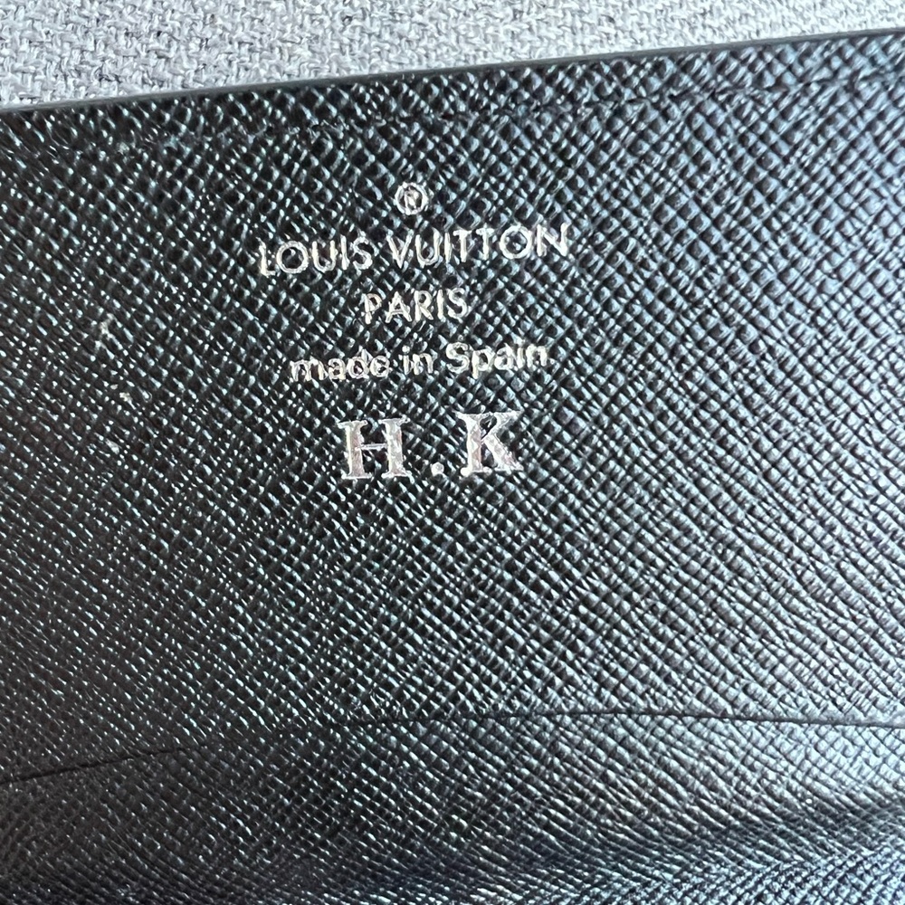 Louis Vuitton Epi Black cardholder - Picture 13 of 13